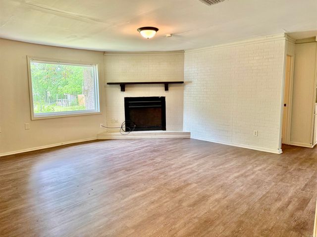 1911 Graham Road, Jacksonville, AR 72076