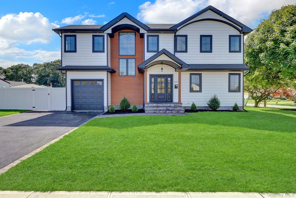 1370 Noel Court, Merrick, NY 11566 — exterior