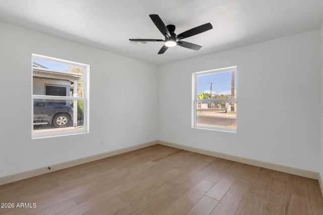 9514 N 2ND Street, Phoenix, AZ 85020