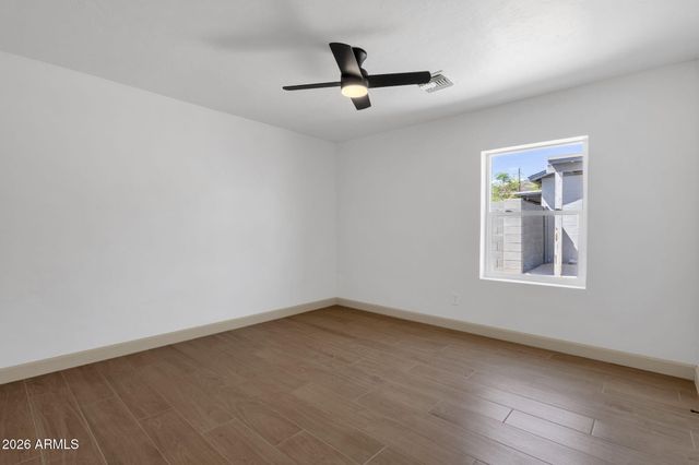 9514 N 2ND Street, Phoenix, AZ 85020