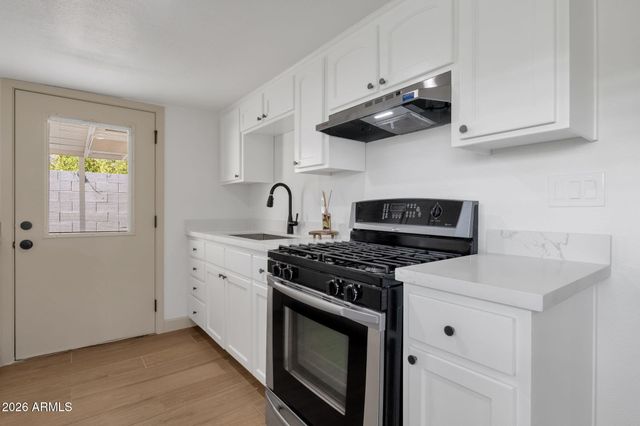 9514 N 2ND Street, Phoenix, AZ 85020