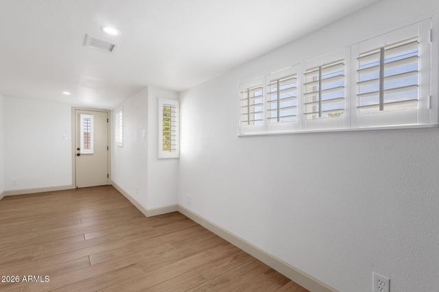 9514 N 2ND Street, Phoenix, AZ 85020