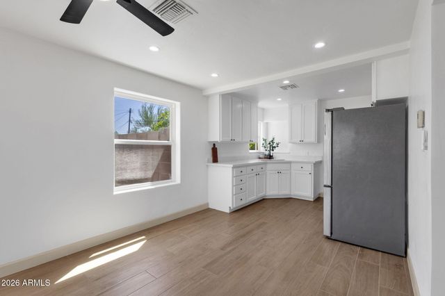 9514 N 2ND Street, Phoenix, AZ 85020