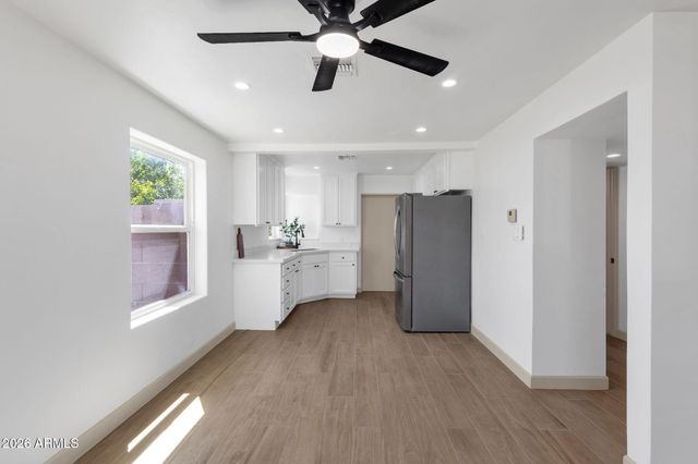 9514 N 2ND Street, Phoenix, AZ 85020