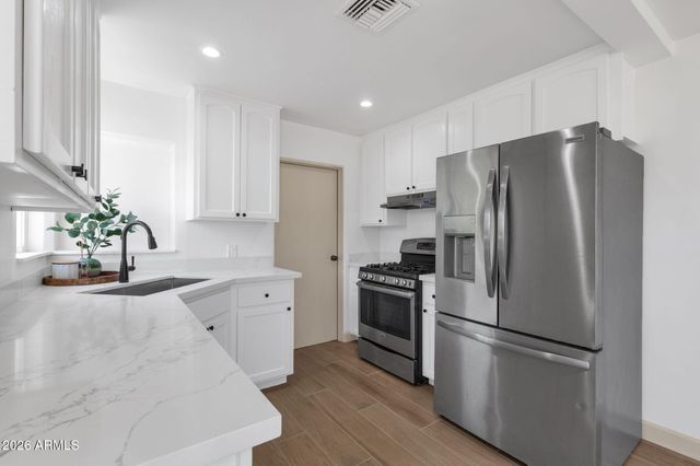 9514 N 2ND Street, Phoenix, AZ 85020