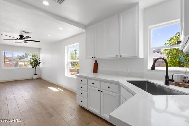 9514 N 2ND Street, Phoenix, AZ 85020