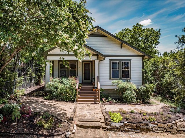 907 E 15th ST, Austin, TX 78702