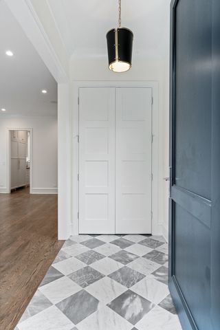 3505 N Greenview Avenue, Chicago, IL 60657