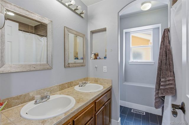 9618 E 113th Avenue, Henderson, CO 80640