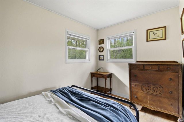 W9370 Burr LANE, Cambridge, WI 53523