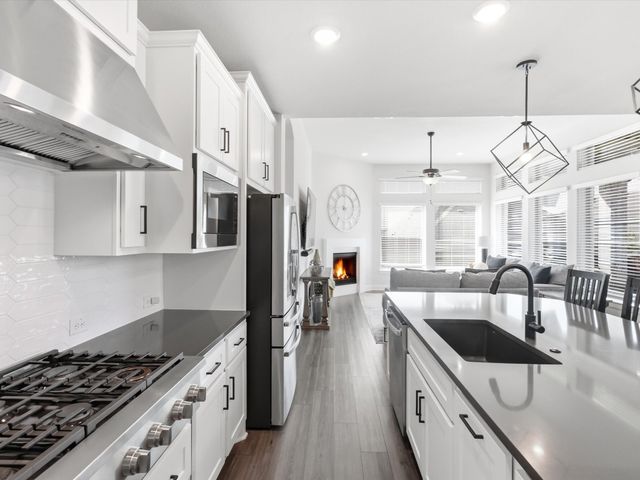 603 Crystal View Drive, Mansfield, TX 76063