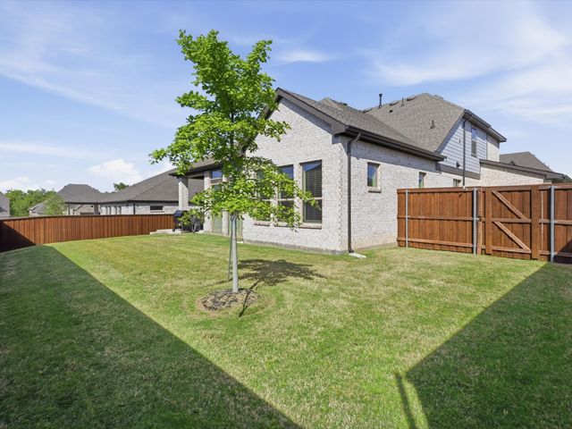 603 Crystal View Drive, Mansfield, TX 76063