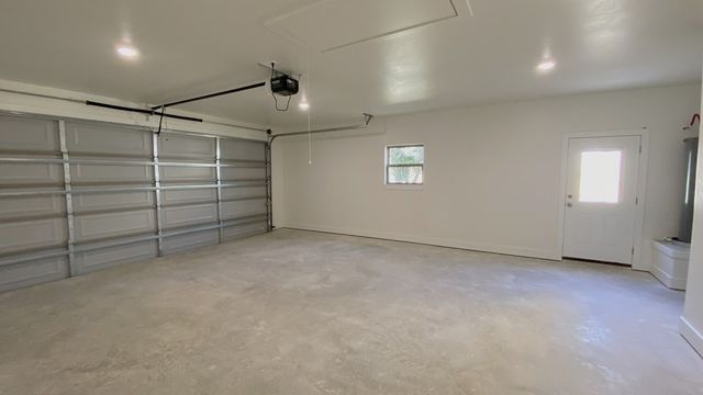 97 W Westwood Lane, Kerrville, TX 78028