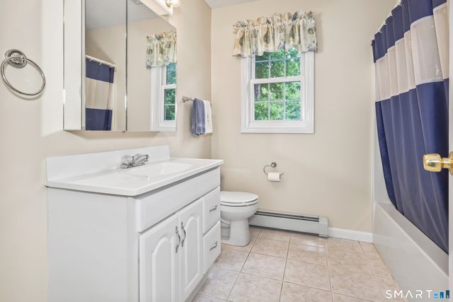30 Bridle Trail Drive, Naugatuck, CT 06770
