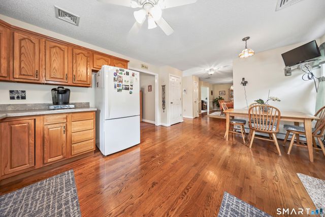 30 Bridle Trail Drive, Naugatuck, CT 06770