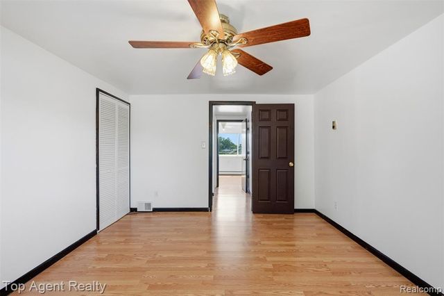 20219 Nicke Street, Clinton Township, MI 48035