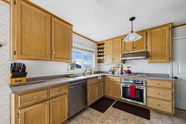 1013 Valley View Drive, Fortuna, CA 95540