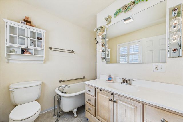 1013 Valley View Drive, Fortuna, CA 95540