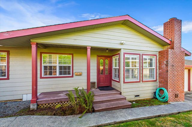 1013 Valley View Drive, Fortuna, CA 95540