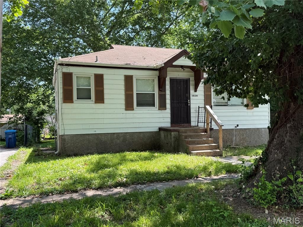 10124 Winkler Drive, St Louis, MO 63136