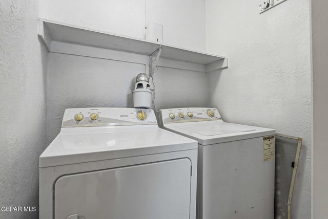 4433 N Stanton Street I 405, El Paso, TX 79902