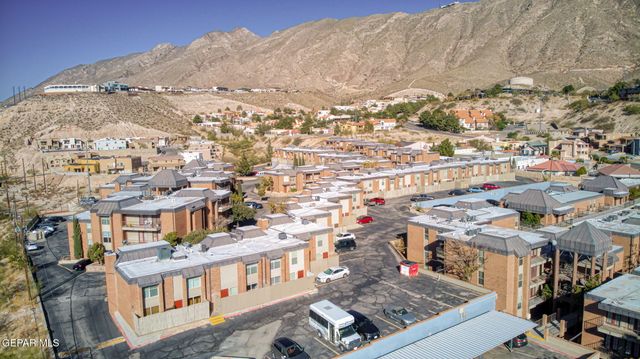 4433 N Stanton Street I 405, El Paso, TX 79902