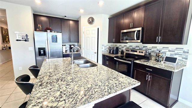 909 CAMBRIDGE DRIVE, Winter Haven, FL 33881