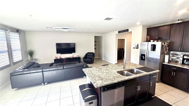 909 CAMBRIDGE DRIVE, Winter Haven, FL 33881