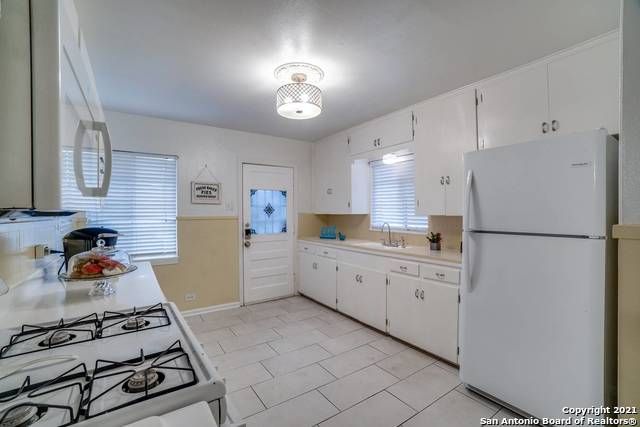 115 BEVERLY DR, San Antonio, TX 78201