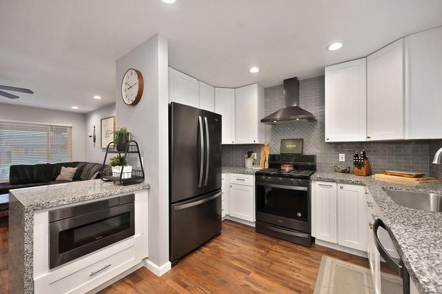 2036 Waterford Rd, Sacramento, CA 95815