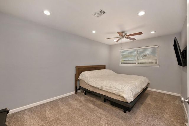 2036 Waterford Rd, Sacramento, CA 95815