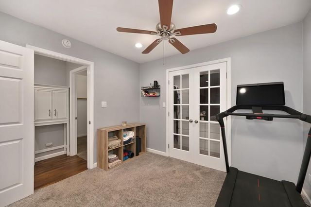 2036 Waterford Rd, Sacramento, CA 95815