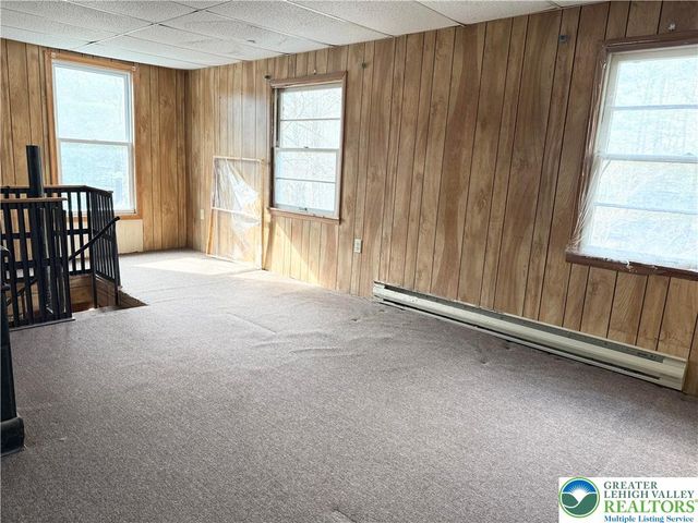 102 Creek Drive, Polk Twp, PA 18058