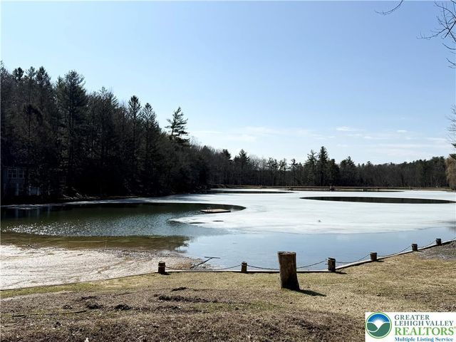 102 Creek Drive, Polk Twp, PA 18058