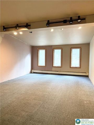 102 Creek Drive, Polk Twp, PA 18058