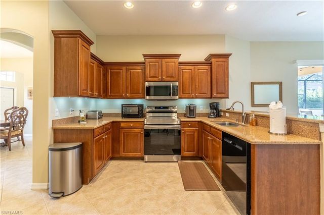 12414 Rock Ridge LN, Fort Myers, FL 33913