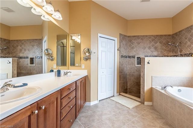 12414 Rock Ridge LN, Fort Myers, FL 33913