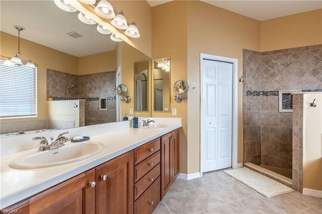 12414 Rock Ridge LN, Fort Myers, FL 33913