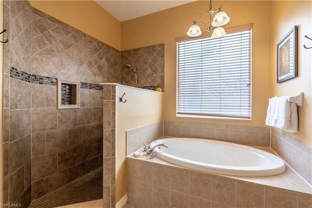 12414 Rock Ridge LN, Fort Myers, FL 33913