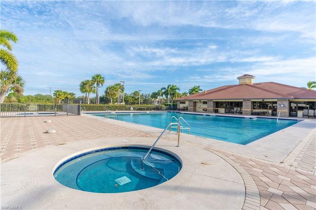 12414 Rock Ridge LN, Fort Myers, FL 33913