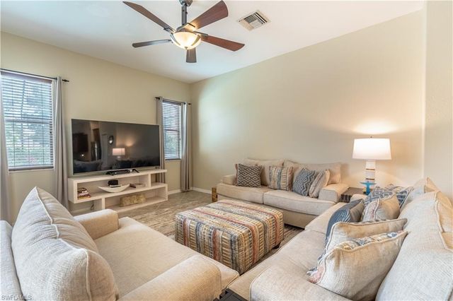12414 Rock Ridge LN, Fort Myers, FL 33913