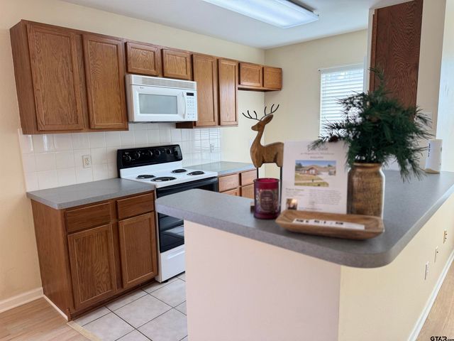 401 Magnolia Court, Whitehouse, TX 75791