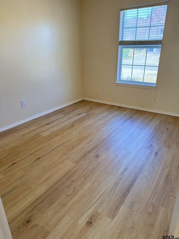 401 Magnolia Court, Whitehouse, TX 75791