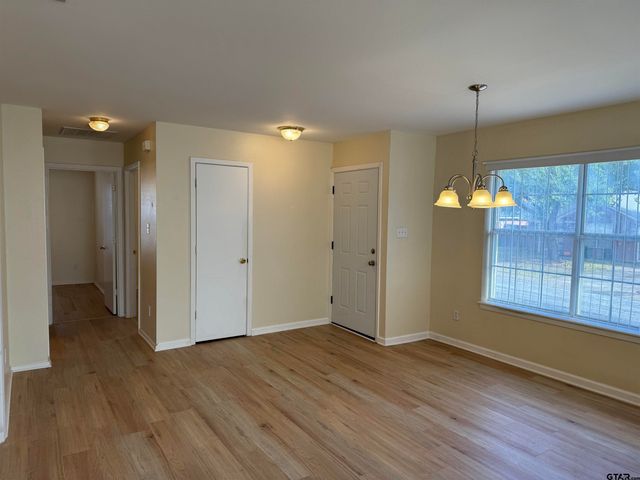 401 Magnolia Court, Whitehouse, TX 75791