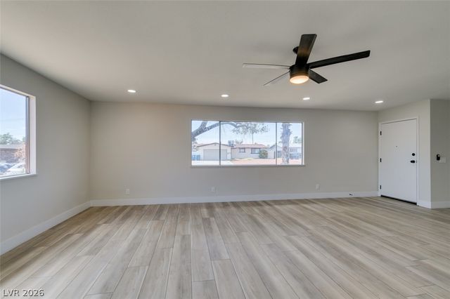 5901 Shawnee Avenue, Las Vegas, NV 89107