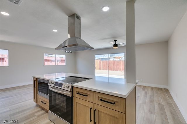 5901 Shawnee Avenue, Las Vegas, NV 89107