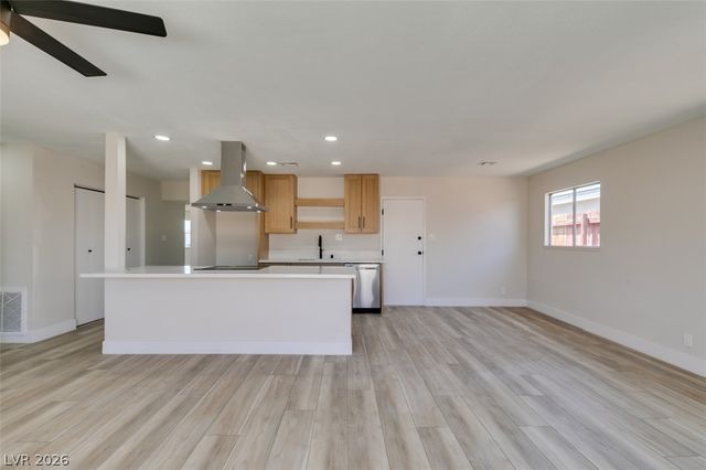 5901 Shawnee Avenue, Las Vegas, NV 89107