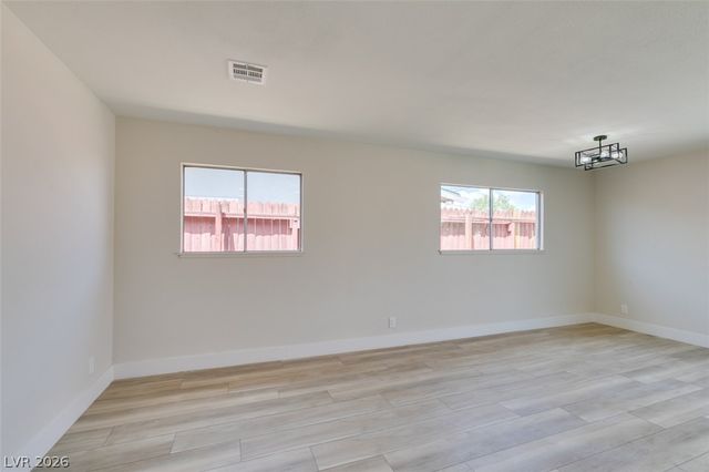 5901 Shawnee Avenue, Las Vegas, NV 89107