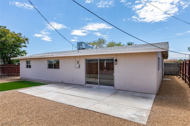 5901 Shawnee Avenue, Las Vegas, NV 89107