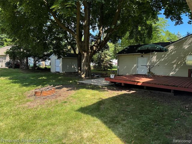 15625 Surrey Street, Livonia, MI 48154